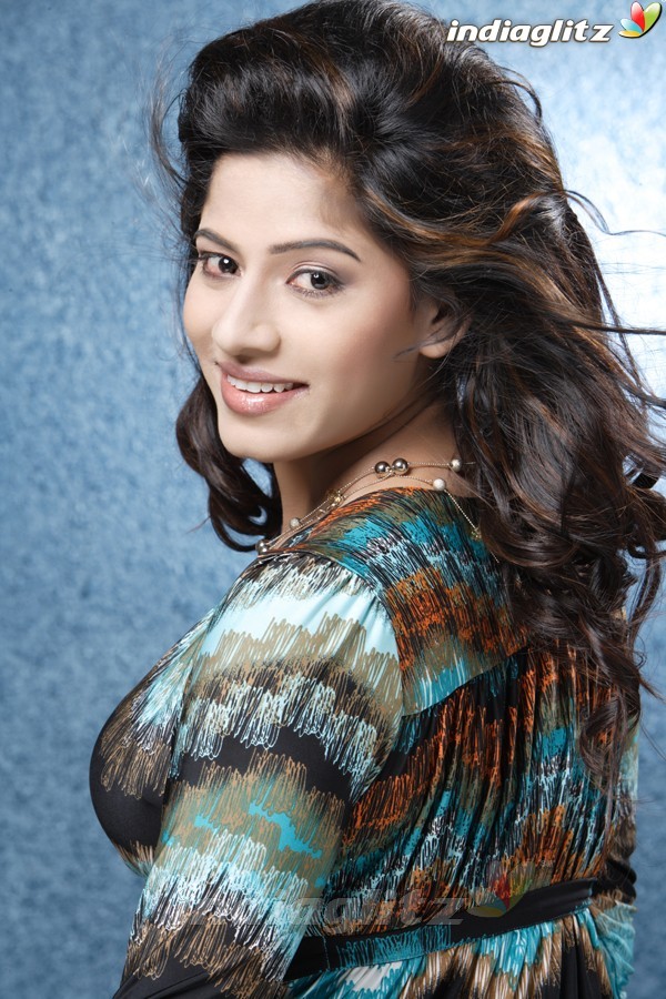 Actress Meenal Photo Shoot